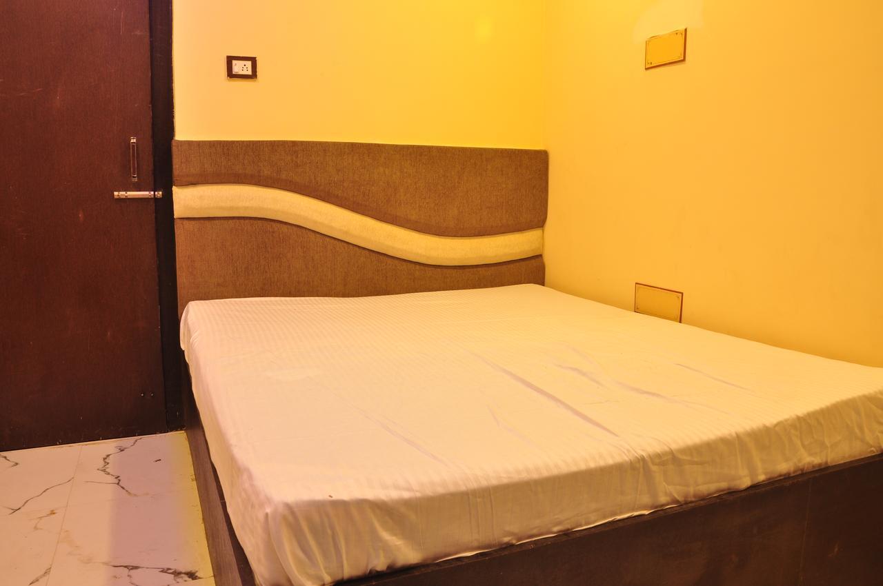 Hotel Golden Inn Balangir Kültér fotó